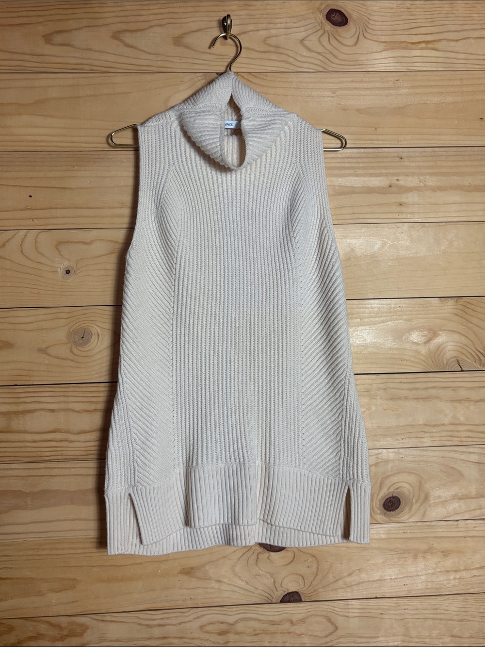 Vince wool and cashmere turtleneck sleeveless sweater Medium